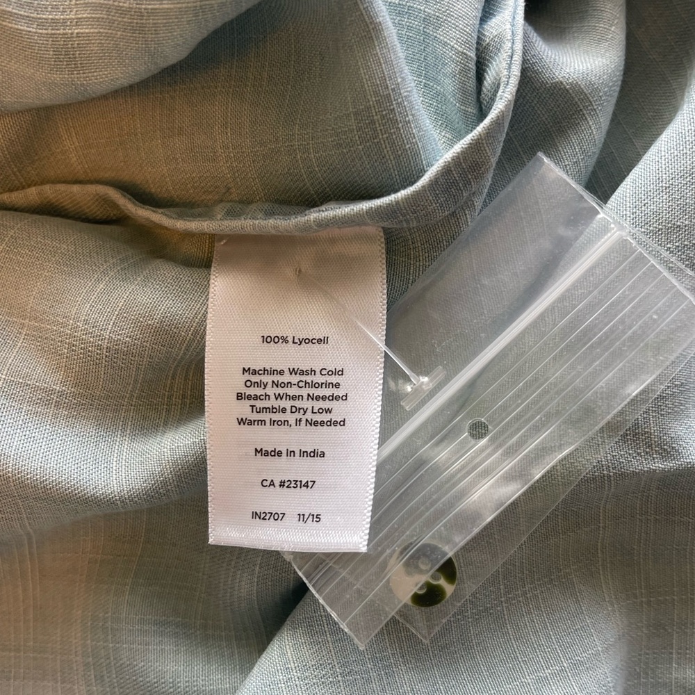 Talbots Women’s Large Chambray Popover Tunic 1/2 Button Coastal NWT - Picture 5 of 7